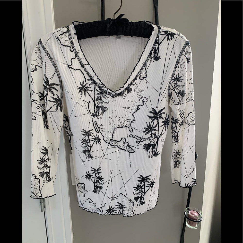 Luau Attire Faith-Darling Beachy Themed V-Neck!🐚🏝️😍